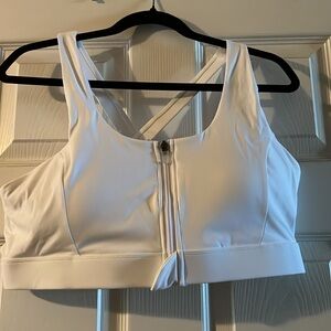 Brand new Cordaw sports bra in white